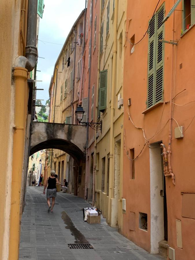 Apartment Menton1974 *
